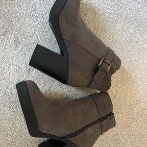 Dorothy Perkins Dark Gray Heeled Boots
